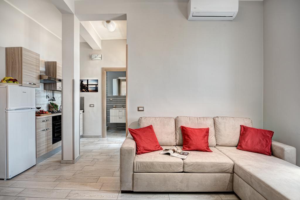 Giggino'S Flat - Live Like A Local Lejlighed Napoli Eksteriør billede