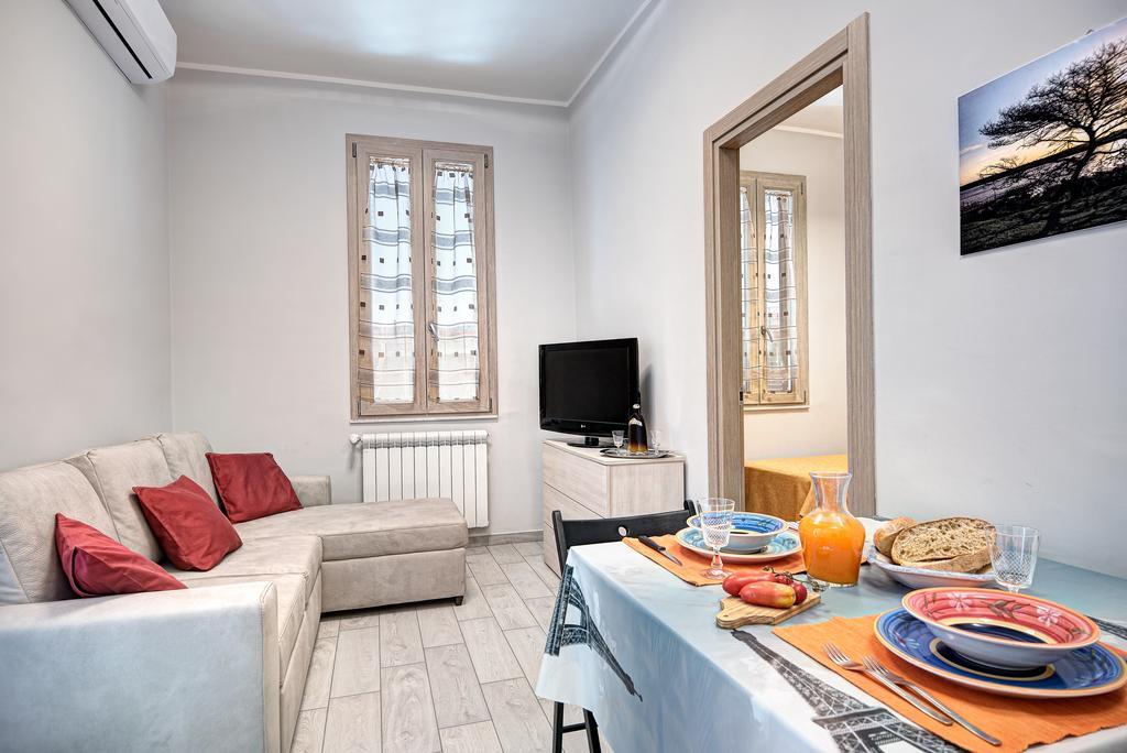 Giggino'S Flat - Live Like A Local Lejlighed Napoli Eksteriør billede